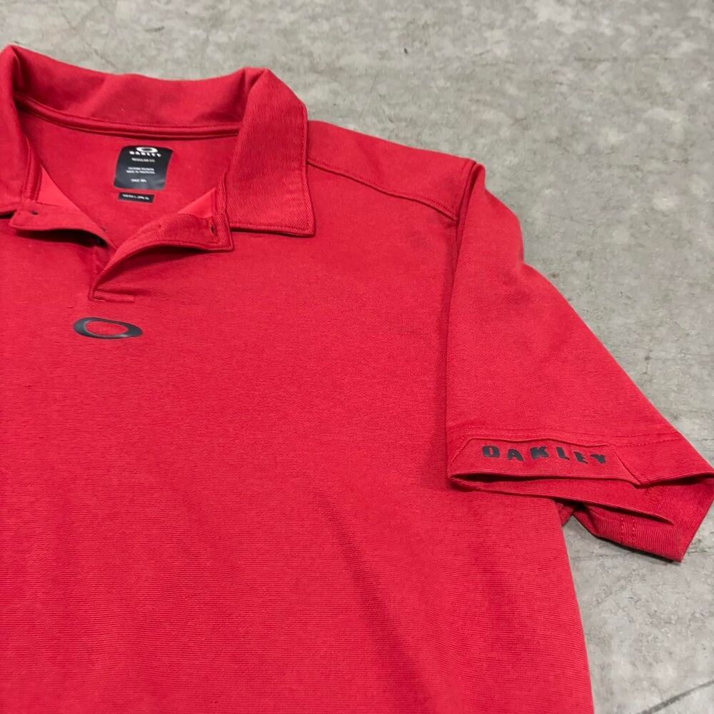 Oakley Men's Red Polo-shirts